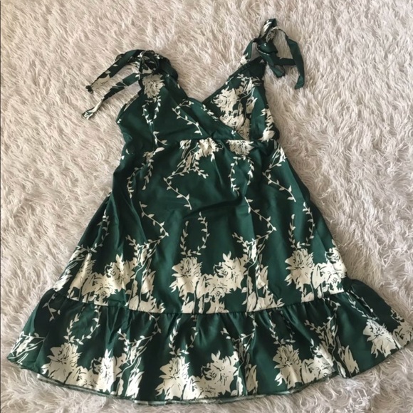 💐CHLOE💐Bohemian V neck floral ruffle dress - Picture 6 of 7